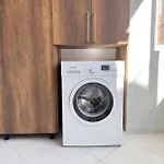Modern Meets Comfort 2 Bedroom Apartment In Central Bllok