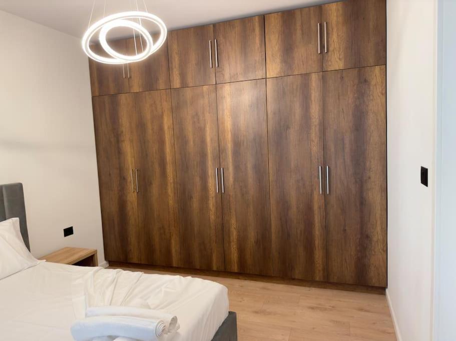 Modern Meets Comfort 2 Bedroom In Bllok * Tirana